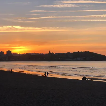 Atico Al Lado De La Playa Con Parking Apartment Gijon